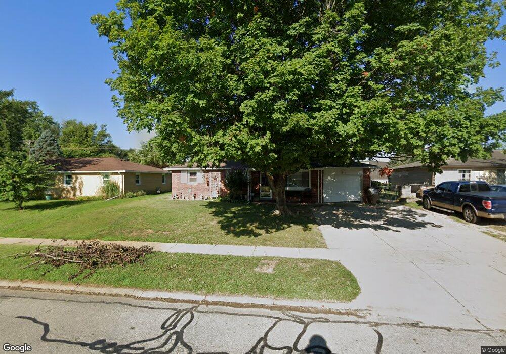 1942 Timbercrest Dr, Columbus, IN 47203 - photo 1