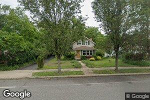 27 Pine St, Lakehurst, NJ 08733