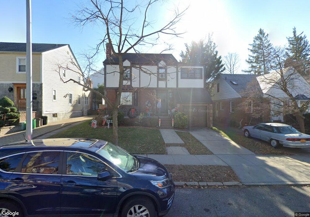 18558 80th Rd, Jamaica, NY 11432 - photo 1