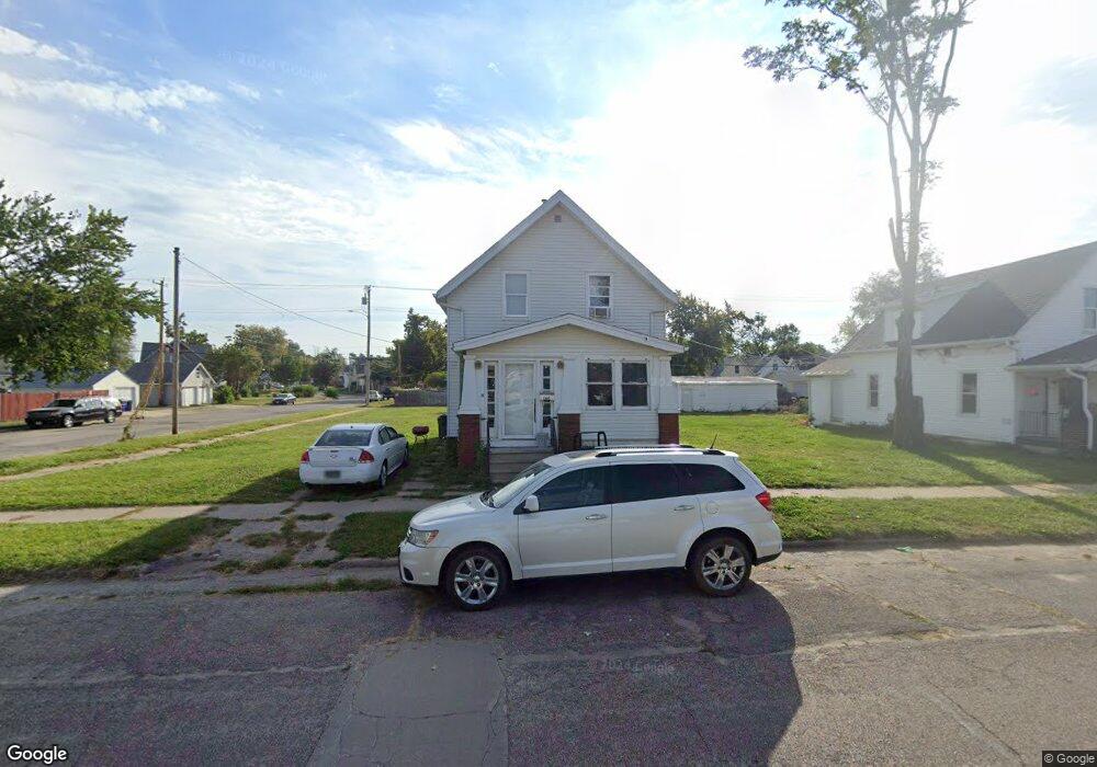 1305 K St SW, Cedar Rapids, IA 52404 - photo 1