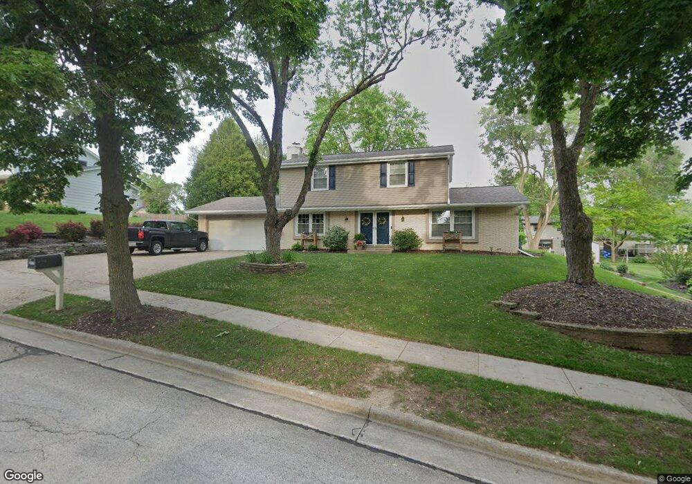 2415 Misty Ln, Waukesha, WI 53186 - photo 1