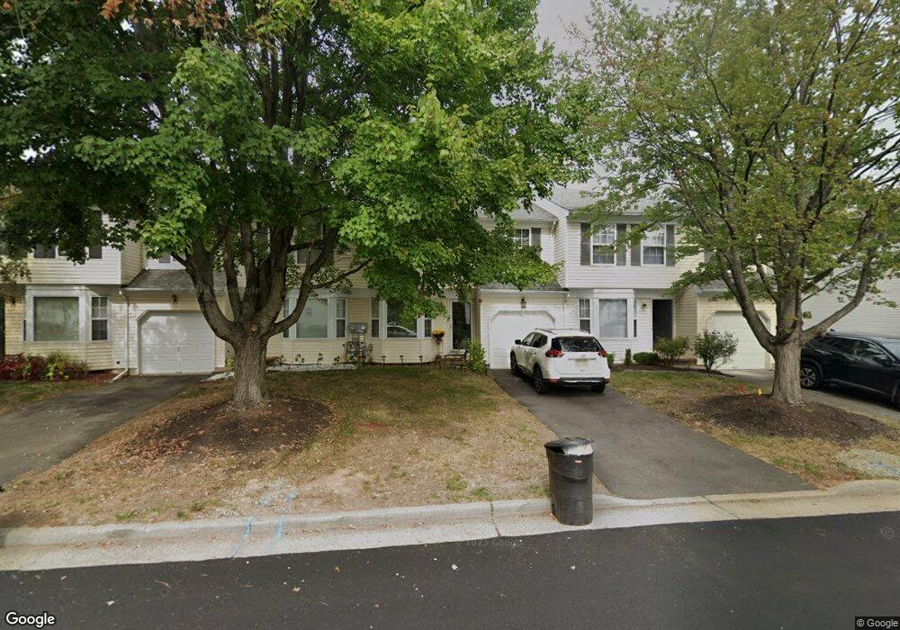 6 Birchwood Ct, Middlesex, NJ 08846 - photo 1