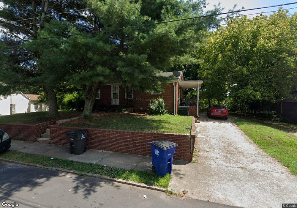 1208 NE 24th St, Winston Salem, NC 27105 - photo 1