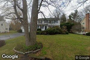 1130 S Pine Creek Rd, Fairfield, CT 06824