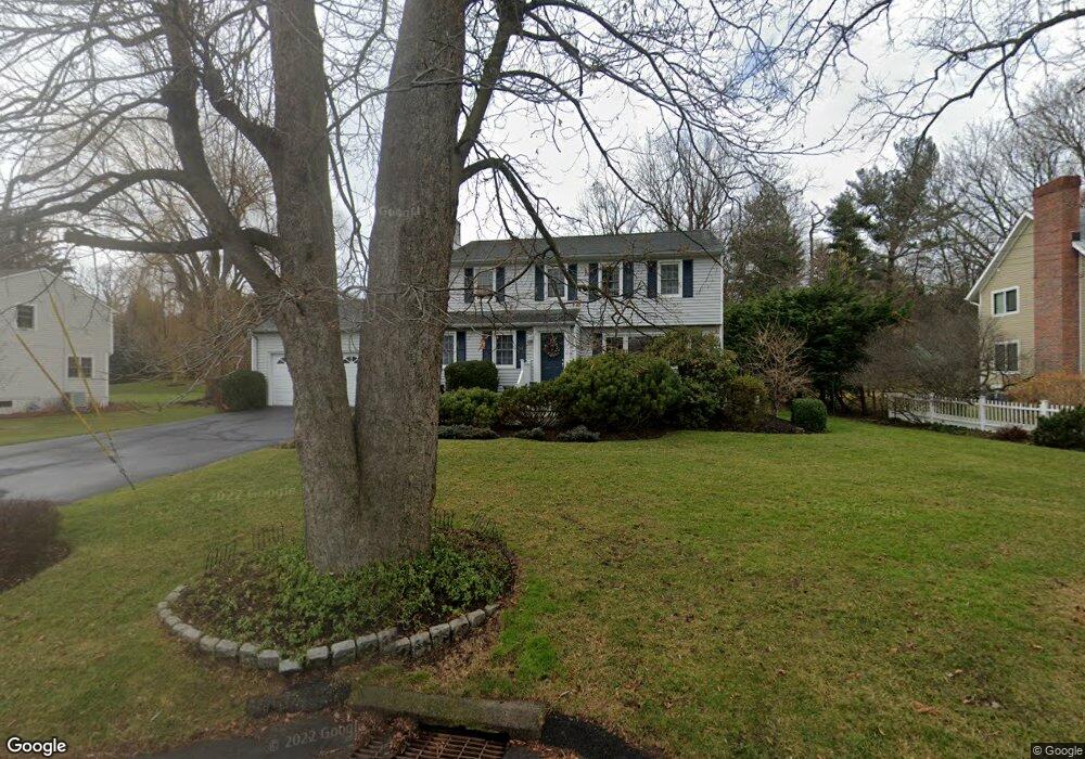 1130 S Pine Creek Rd, Fairfield, CT 06824 - photo 1