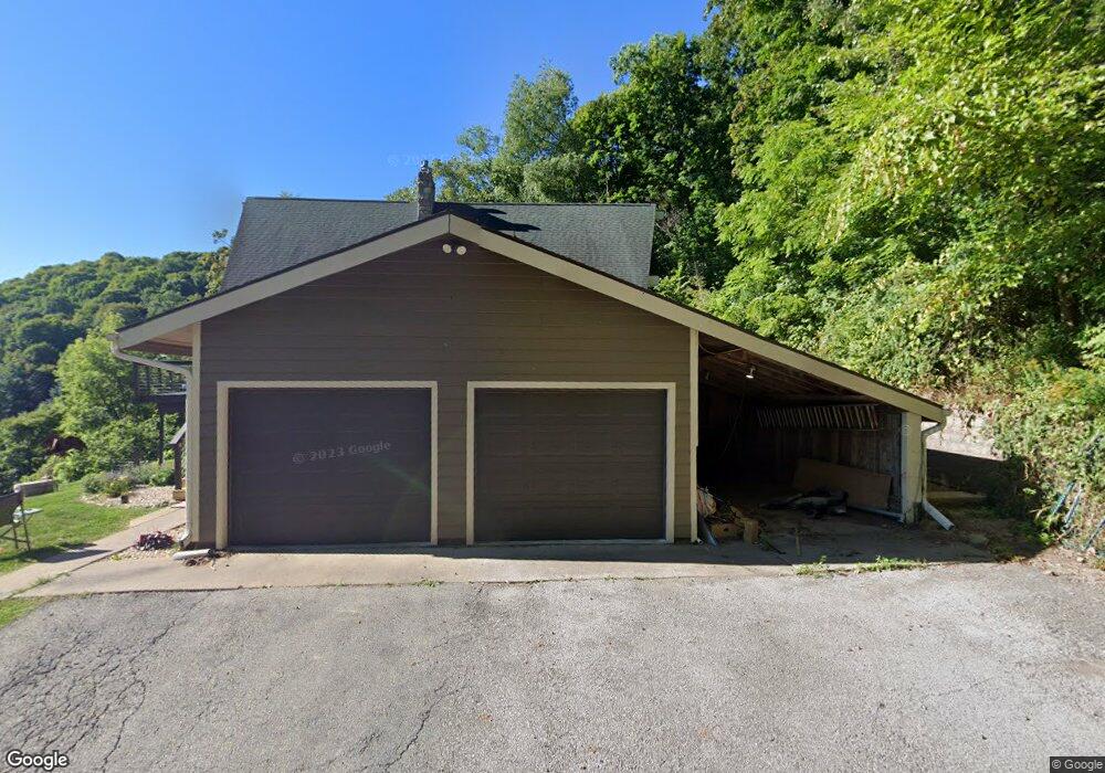 1079 Butternut Ln, La Crescent, MN 55947 - photo 1