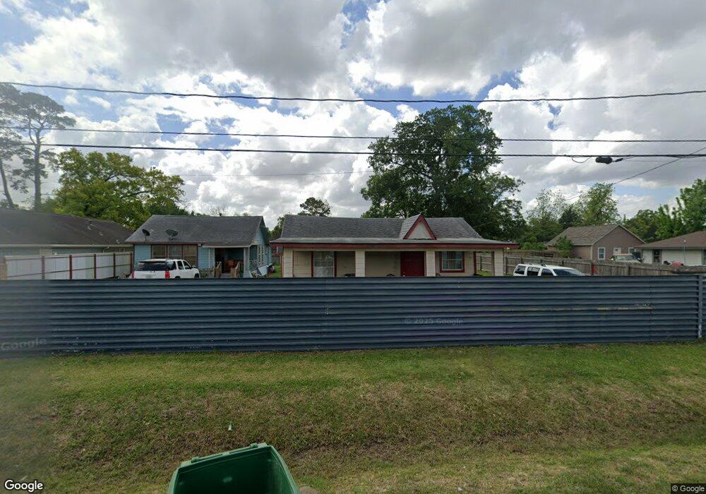1206 Charnwood St, Houston, TX 77022 - photo 1