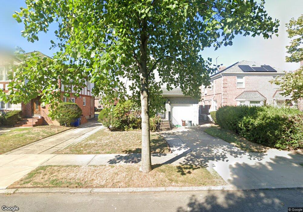 7364 195th St, Fresh Meadows, NY 11366 - photo 1