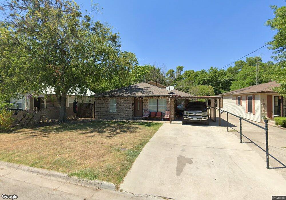 1515 Cherry St, Gainesville, TX 76240 - photo 1