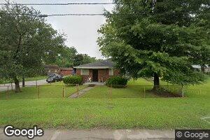 231 E Lathrop Ave, Savannah, GA 31415