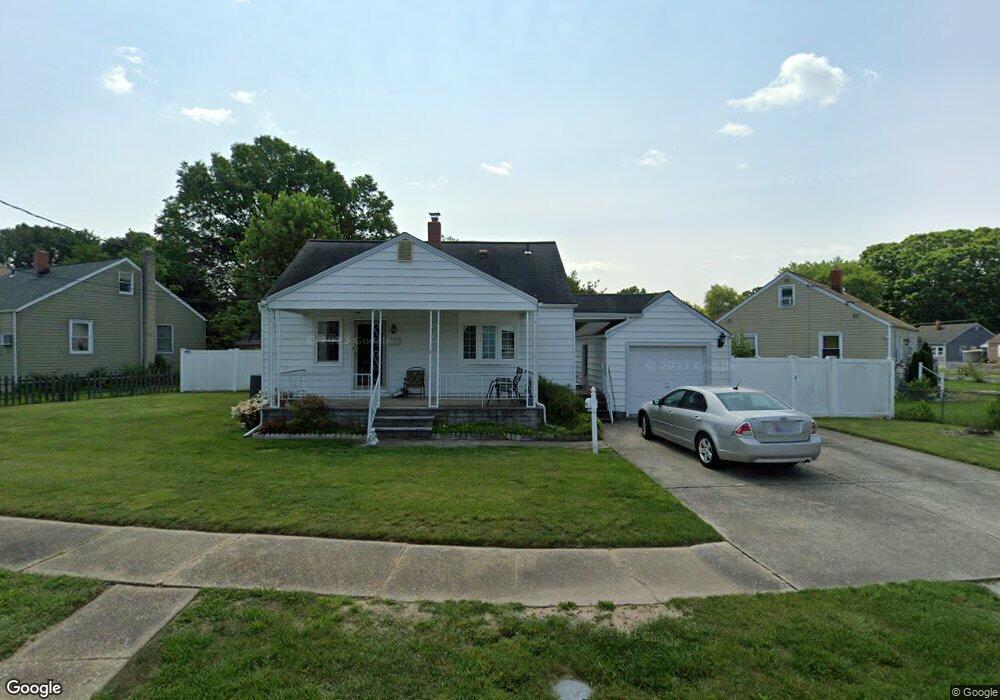 801 N Woodlynn Rd, Essex, MD 21221 - photo 1