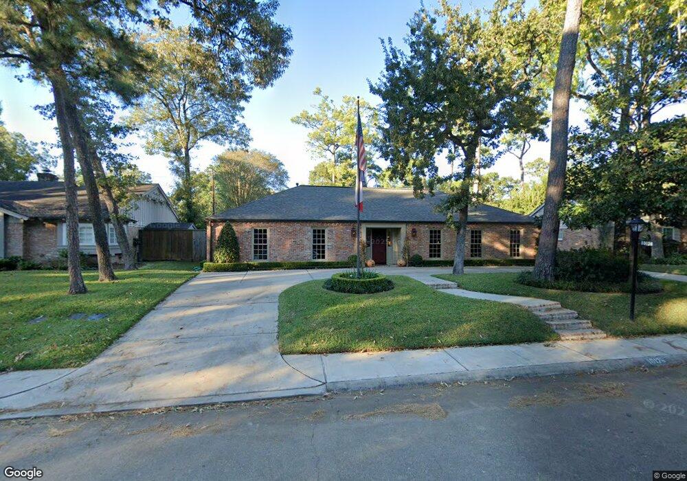 10126 Pine Forest Rd, Houston, TX 77042 - photo 1