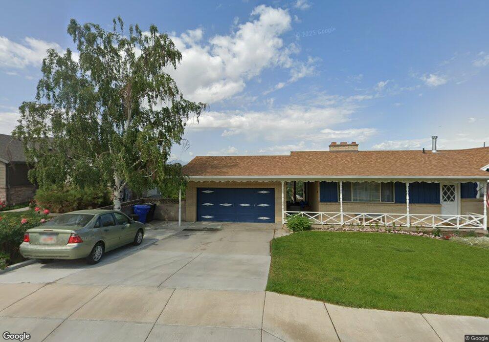 8470 S Mesa Dr, Sandy, UT 84093 - photo 1