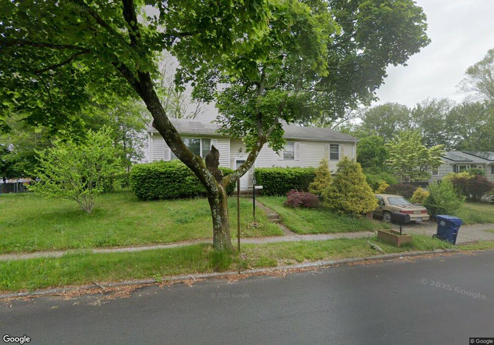 9 Meadowbrook Rd, West Haven, CT 06516 - photo 1