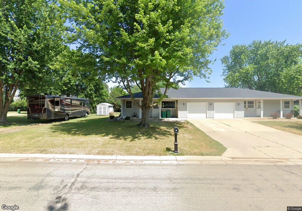 1401 Swanhill Dr unit 1, Albert Lea, MN 56007 - photo 1