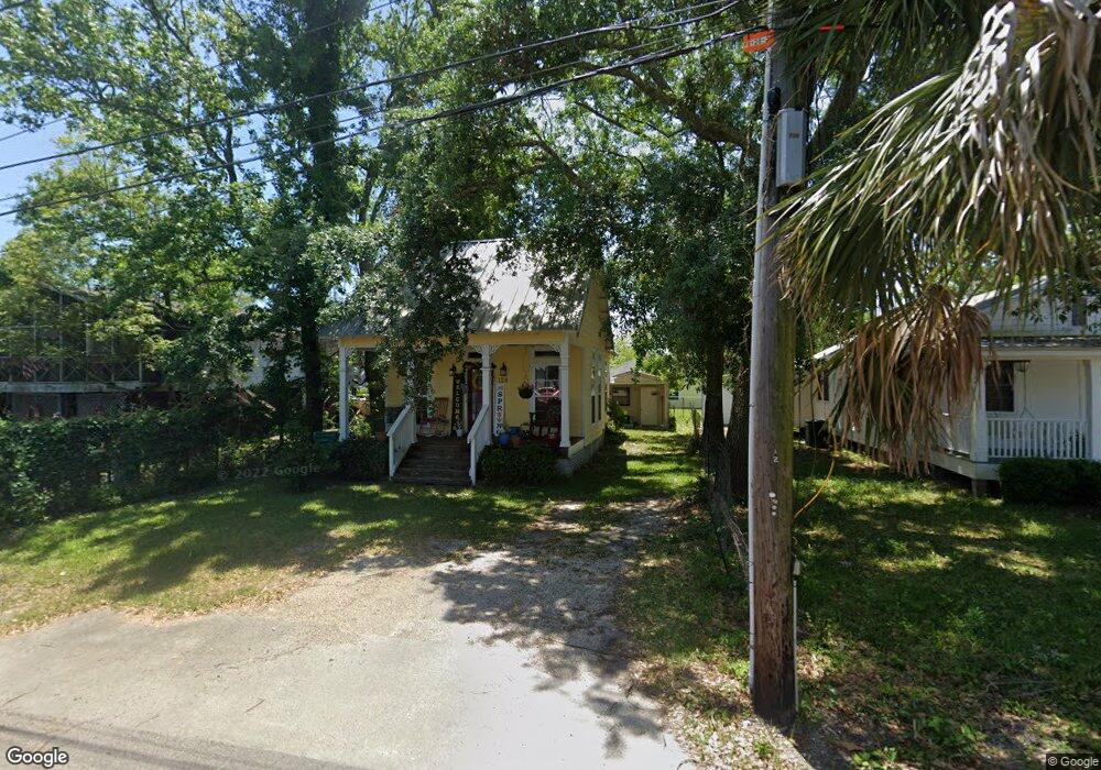 128 Sycamore St, Bay Saint Louis, MS 39520 - photo 1