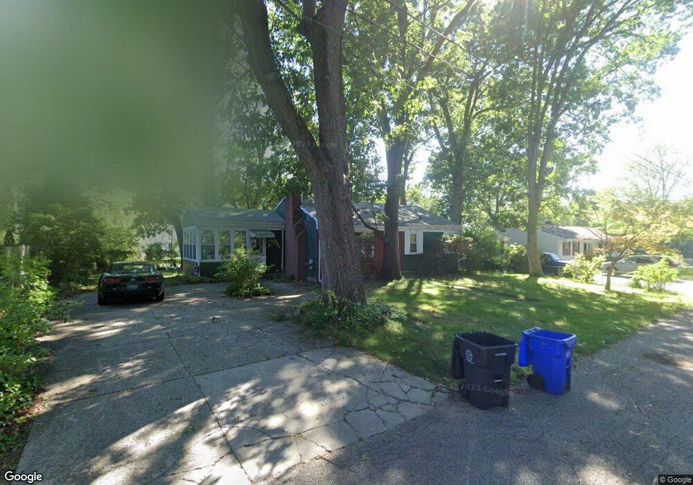 122 Lindy Ave, Riverside, RI 02915 - photo 1
