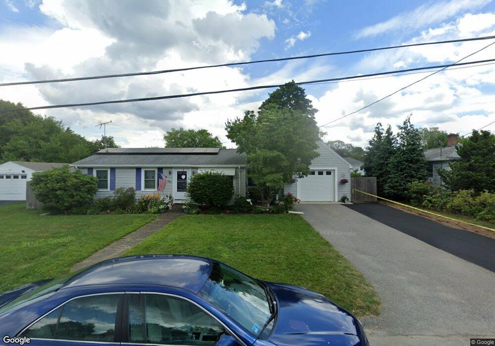 263 Abbey Dr, Cumberland, RI 02864 - photo 1