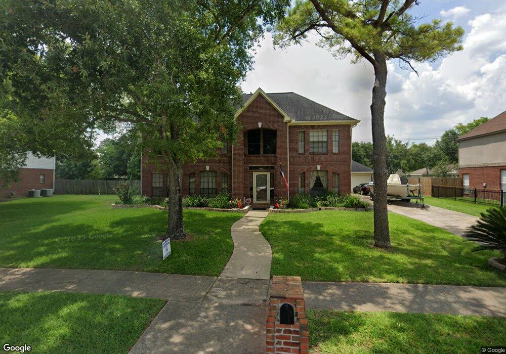 1110 Middlecreek St, Friendswood, TX 77546 - photo 1