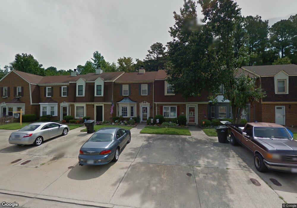 5703 Rivermill Cir, Portsmouth, VA 23703 - photo 1