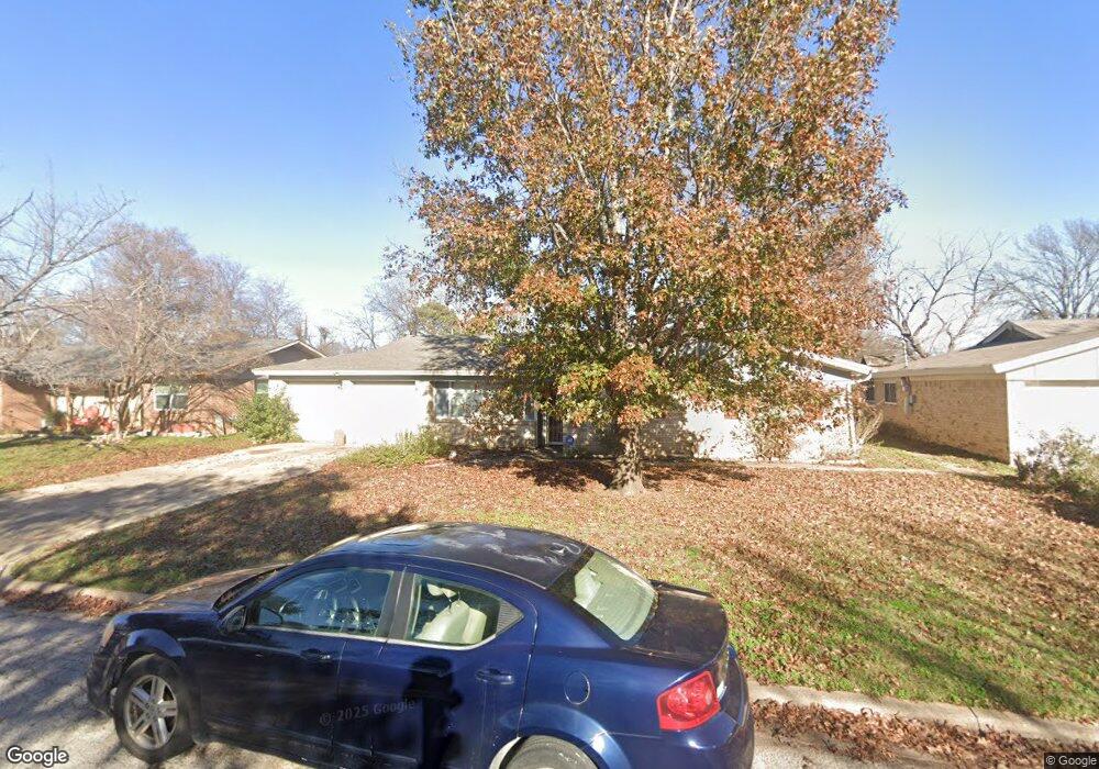 5416 Topper Dr, North Richland Hills, TX 76180 - photo 1