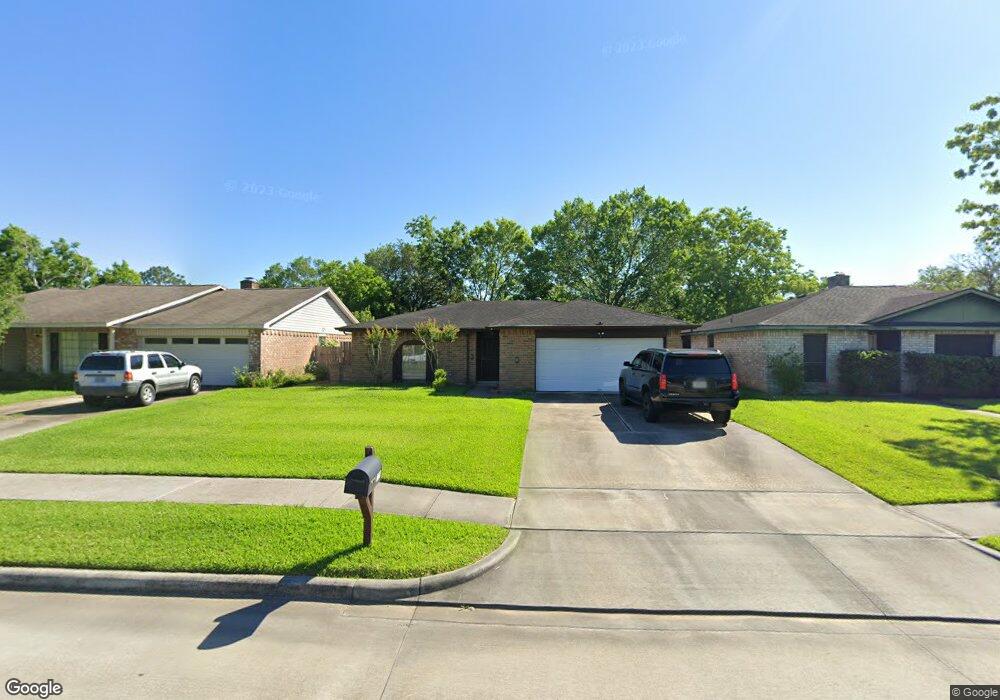 17019 Blackhawk Blvd, Friendswood, TX 77546 - photo 1