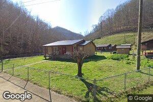 22 Flag Rock Rd, Pippa Passes, KY 41844