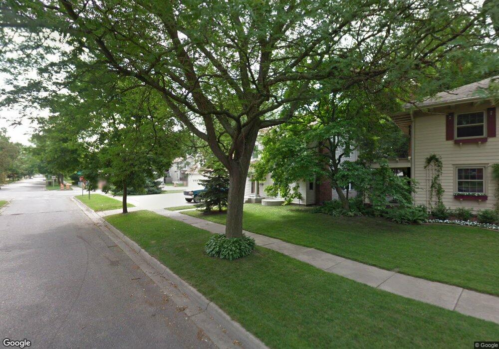 1109 S Genesee Dr, Lansing, MI 48915 - photo 1