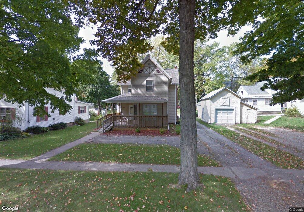 215 N Mulberry St, Marshall, MI 49068 - photo 1