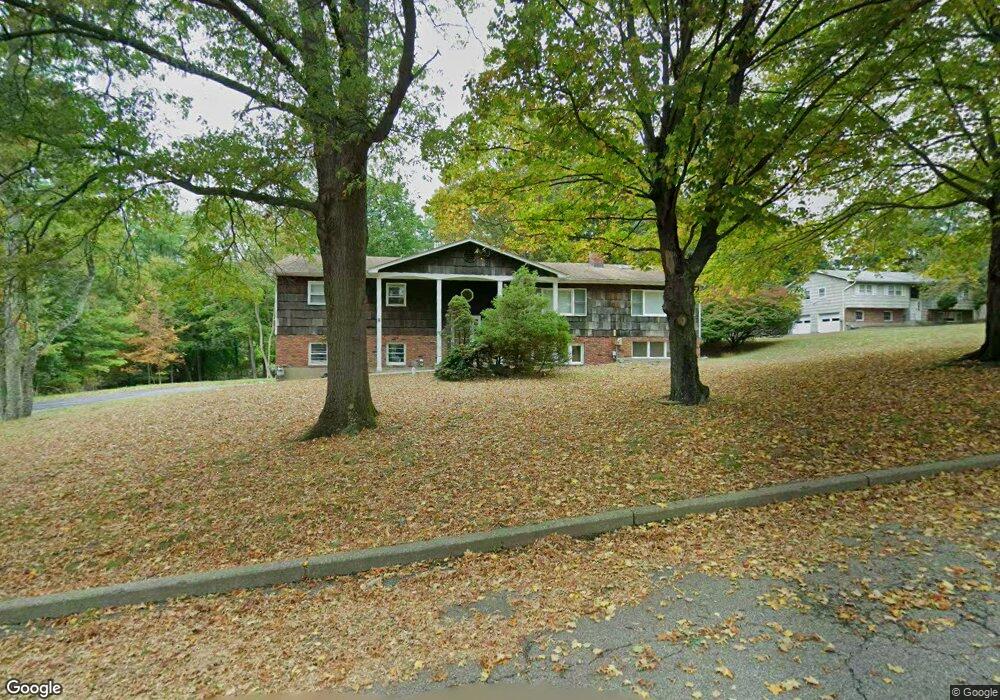 8 Thomas Ct, Monsey, NY 10952 - photo 1