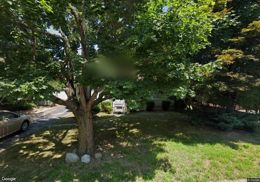 4 Glen Farm Ct, Warwick, RI 02889 - photo 1