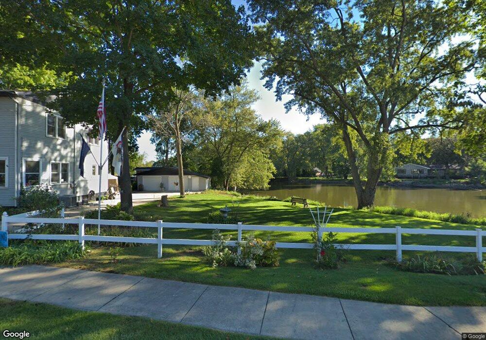 6 Center St, Algonquin, IL 60102 - photo 1