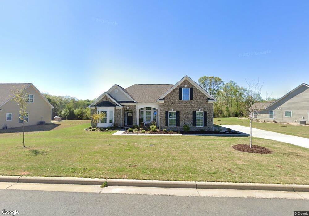 215 Hunters Hill Dr, Statesville, NC 28677 - photo 1