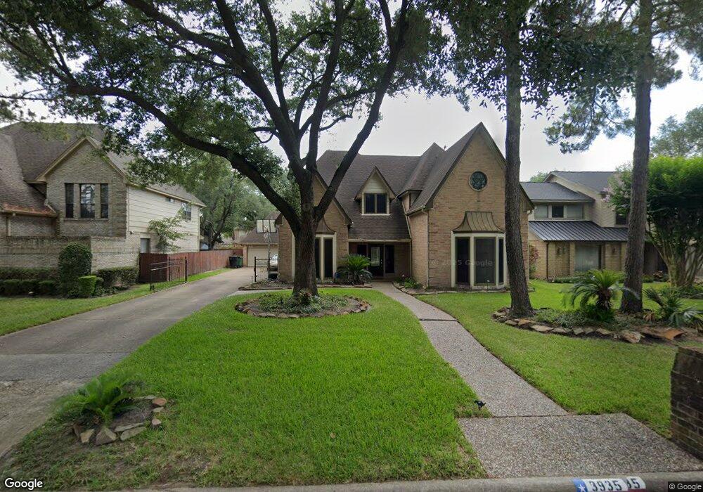 3935 Holder Forest Dr, Houston, TX 77088 - photo 1
