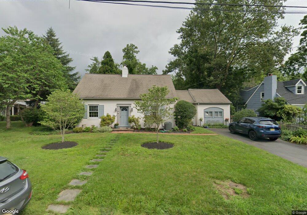 32 Wheatsheaf Ln, Princeton, NJ 08540 - photo 1