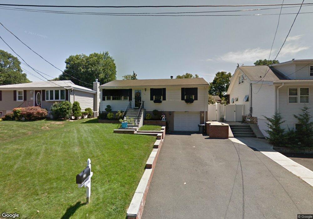 135 Mohawk Drive Extension, West Haven, CT 06516 - photo 1