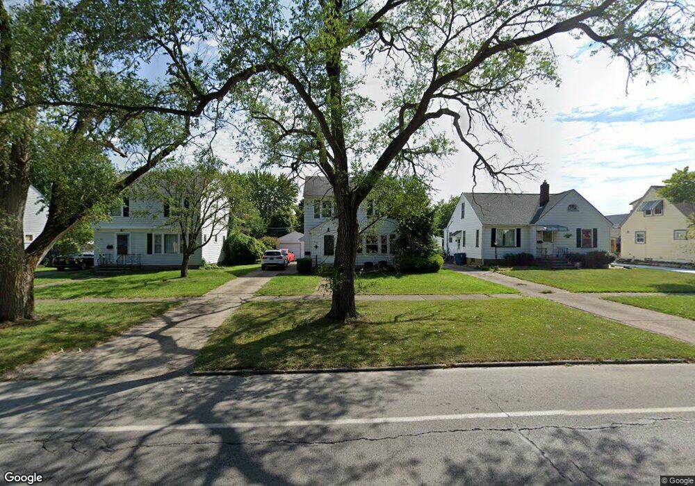 2426 E 31st St, Lorain, OH 44055 - photo 1