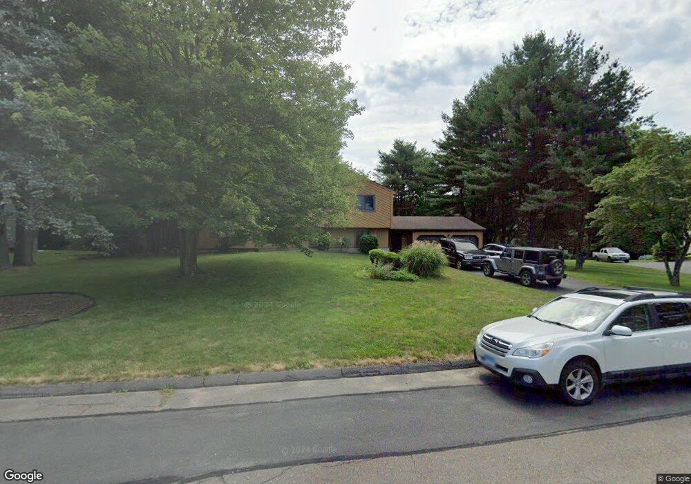 7 Lynn Cir, Bloomfield, CT 06002 - photo 1