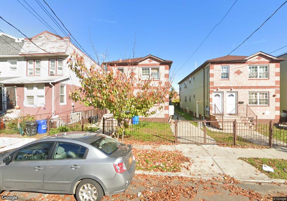 11039 Union Hall St, Jamaica, NY 11433 - photo 1