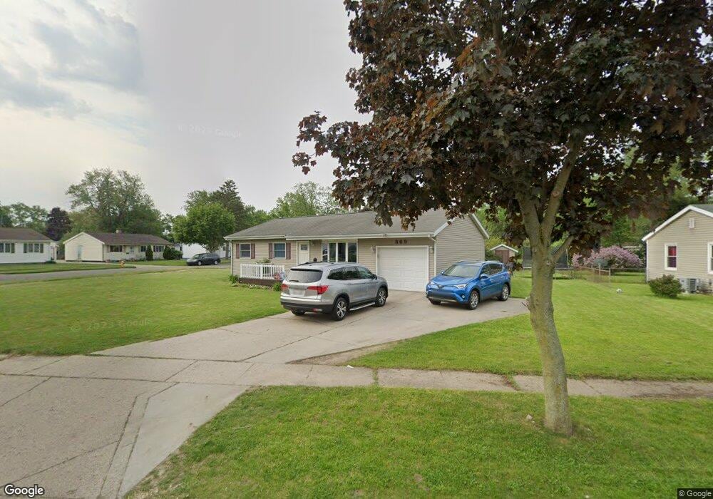 869 Hiawatha Dr, Elkhart, IN 46517 - photo 1