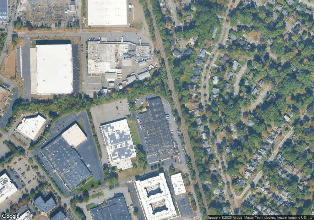 15-01 Pollitt Dr unit 5, Fair Lawn, NJ 07410 - photo 1