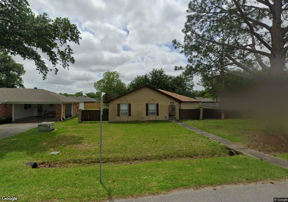 1437 W Autumnwood Ln, Lake Charles, LA 70605 - photo 1