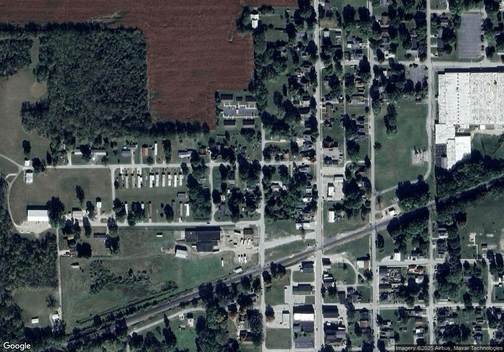 195 W Terrell St, Andrews, IN 46702 - photo 1