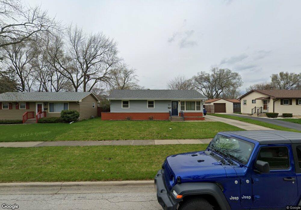 1827 Ivy Ln unit 2, Aurora, IL 60506 - photo 1