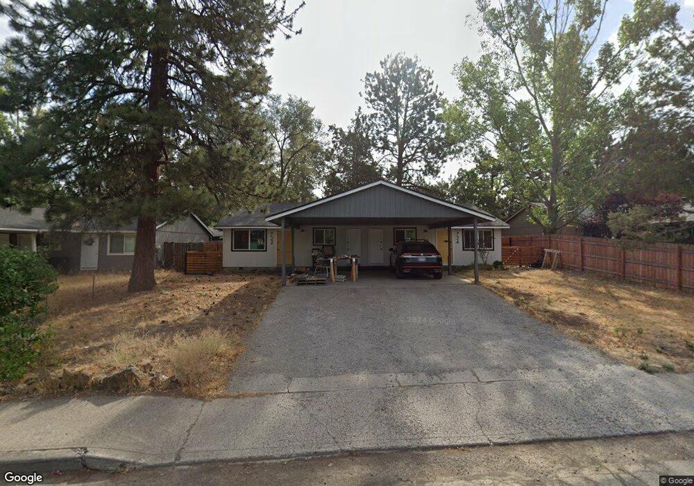 722 SE 5th St, Bend, OR 97702 - photo 1