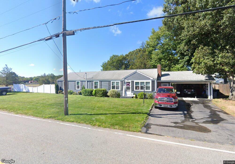 541 Buttonwoods Ave, Warwick, RI 02886 - photo 1