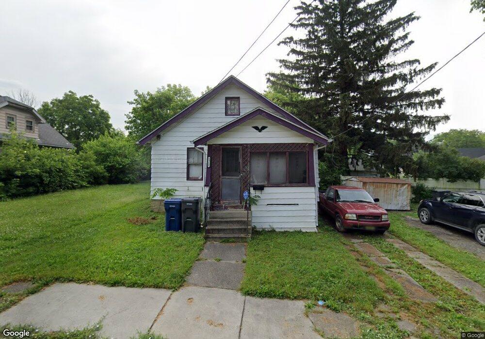 1712 Penoyer Ct, Flint, MI 48506 - photo 1