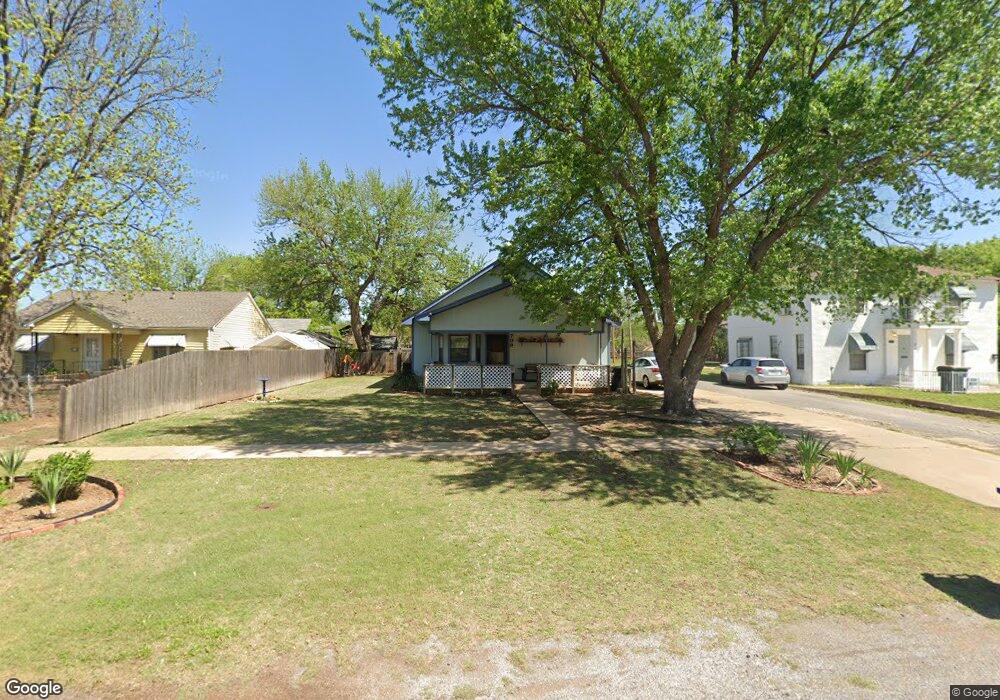 709 W Pecan Ave, Duncan, OK 73533 - photo 1