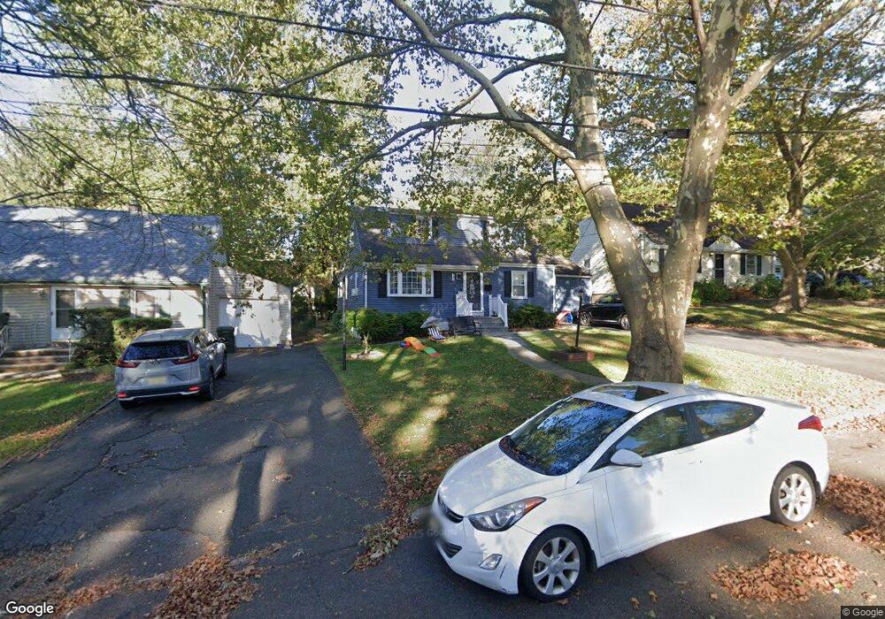 537 Warren St, Scotch Plains, NJ 07076 - photo 1
