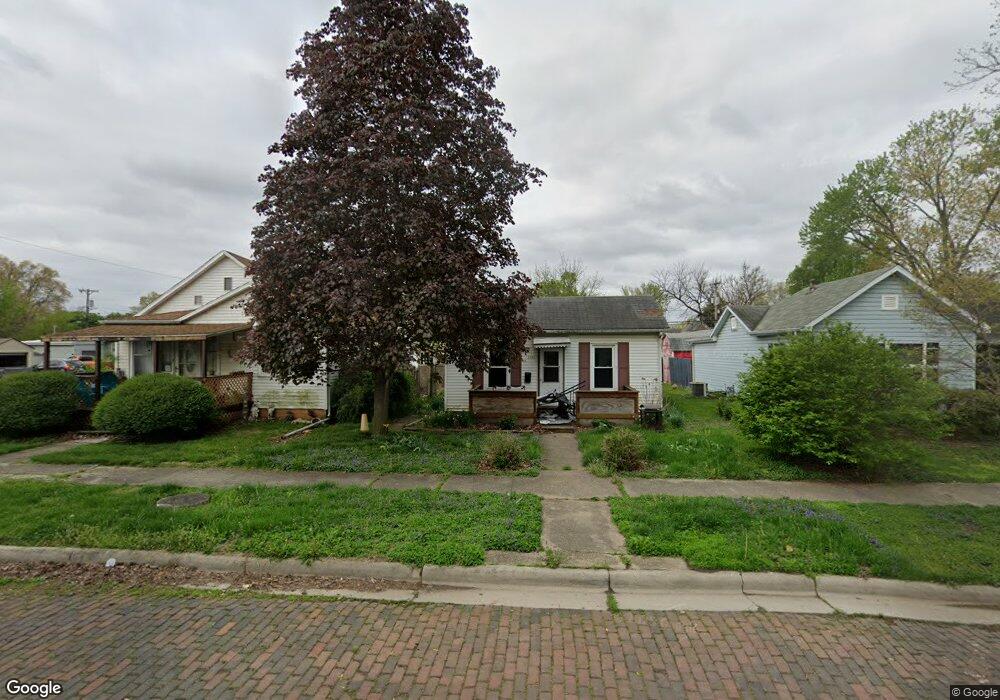 1129 Pekin St, Lincoln, IL 62656 - photo 1